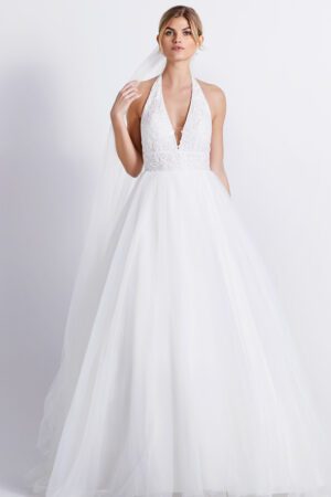 robe de mariée style romantiqye en tulle et dentelle dos nu