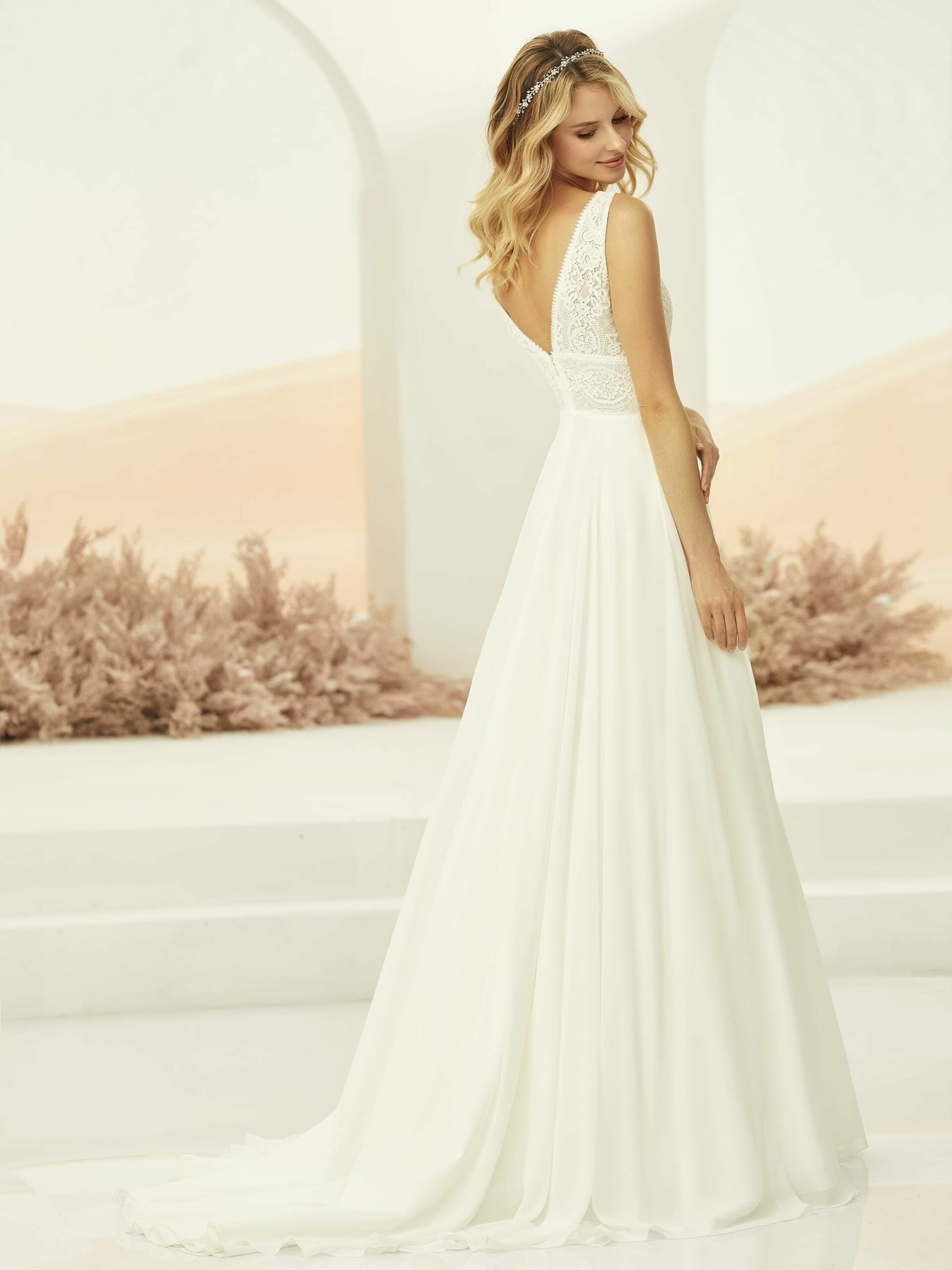 Robe de mariée VIVIENNE collection Bianco Evento – Image 2