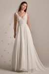 Robe de mariée 08-4700 collection Lilly