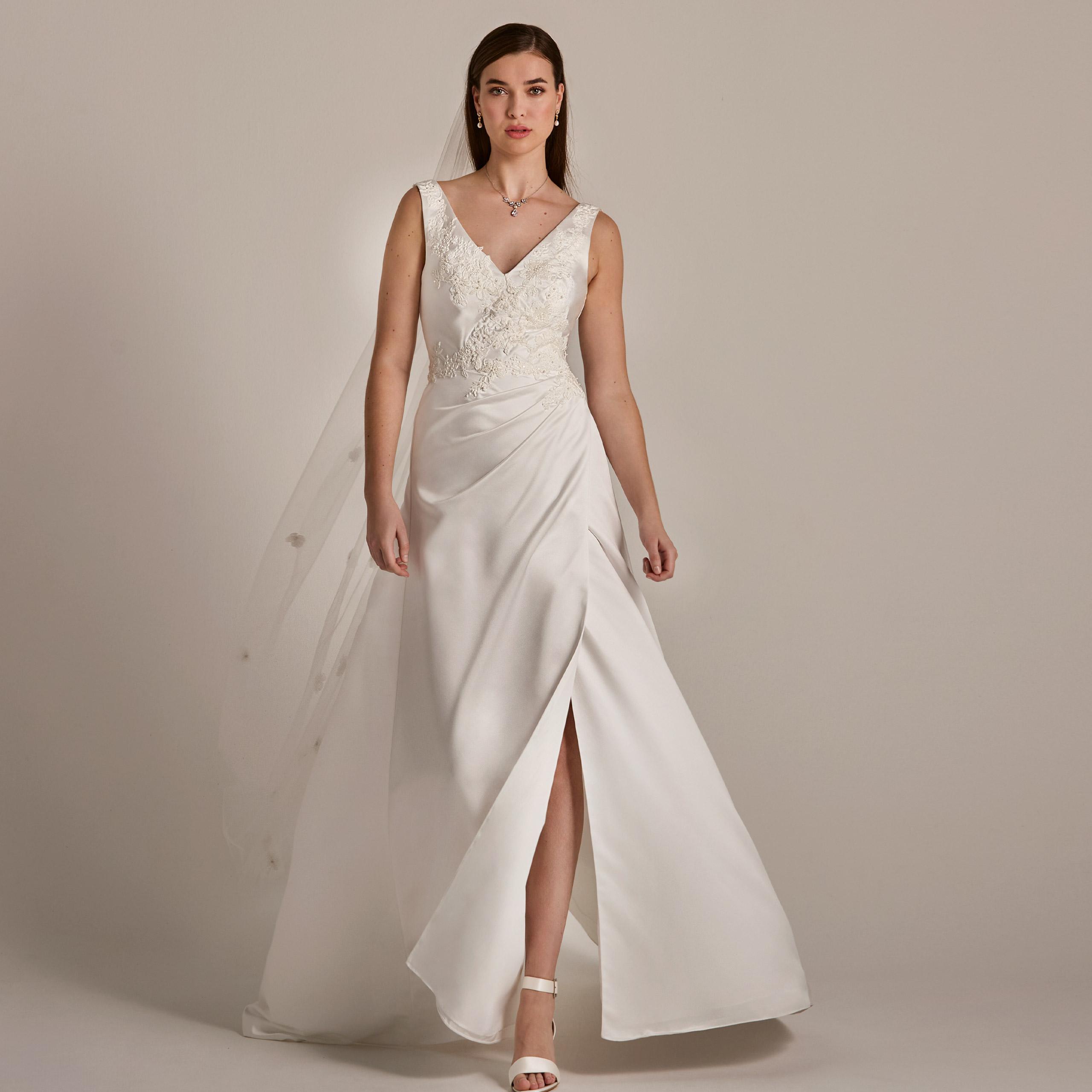 Robe de mariée 08-4721 collection Lilly