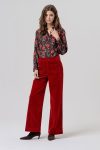 Pantalon velours poches plaquées Surkana TASS523 Pantalon coupe droite, passants ceinture Poches plaquées devant, fermeture éclair et boutons 