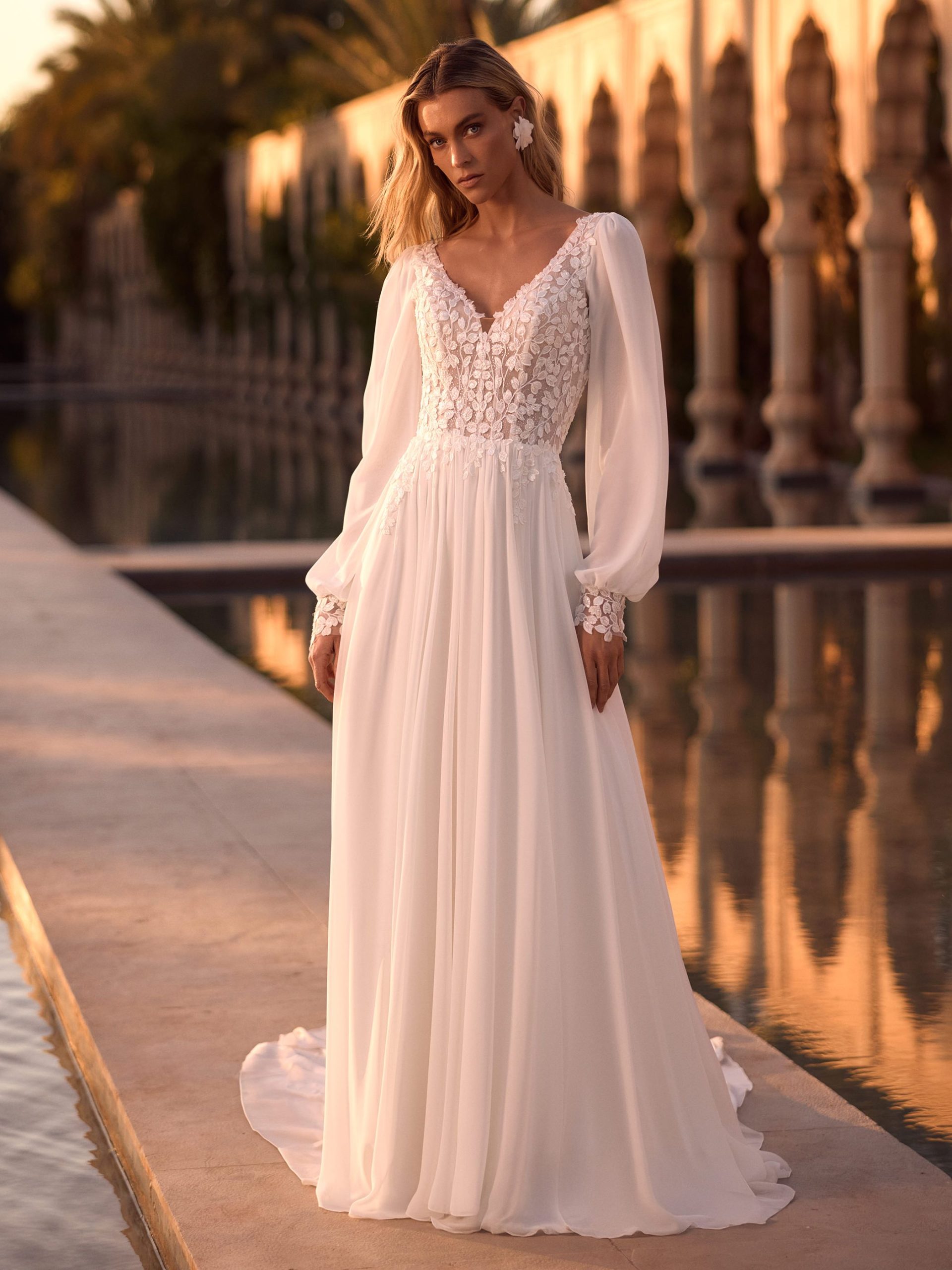 Robe de mariée SUNAN collection Bianco Evento